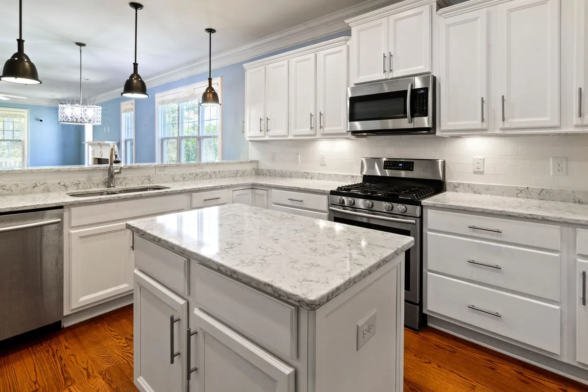 Filth & Squalor Cleanup in Fountainebleau, FL